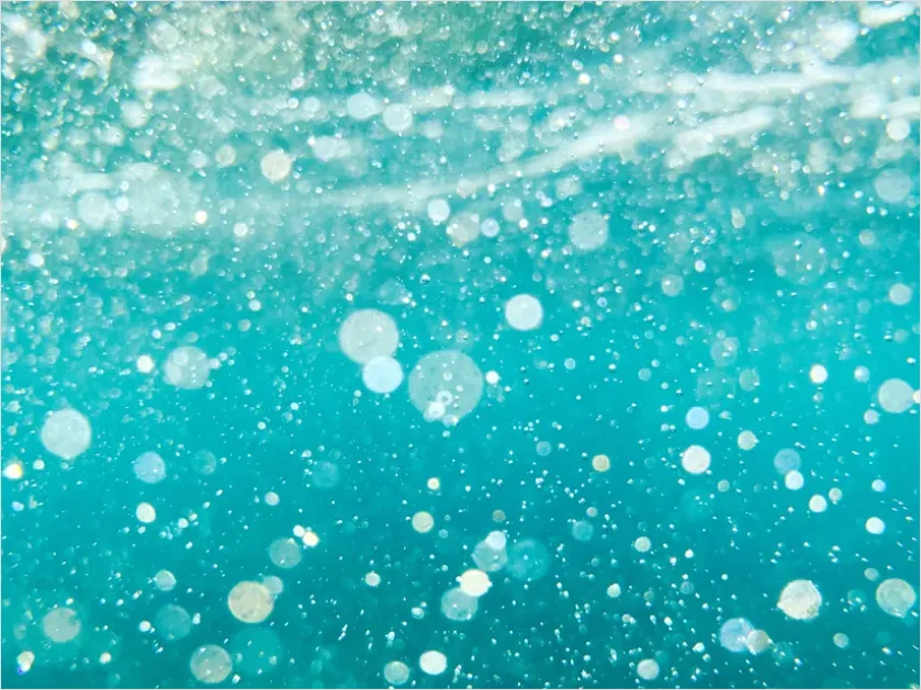 Detail Underwater Abstract Bubbles Photo Number 8