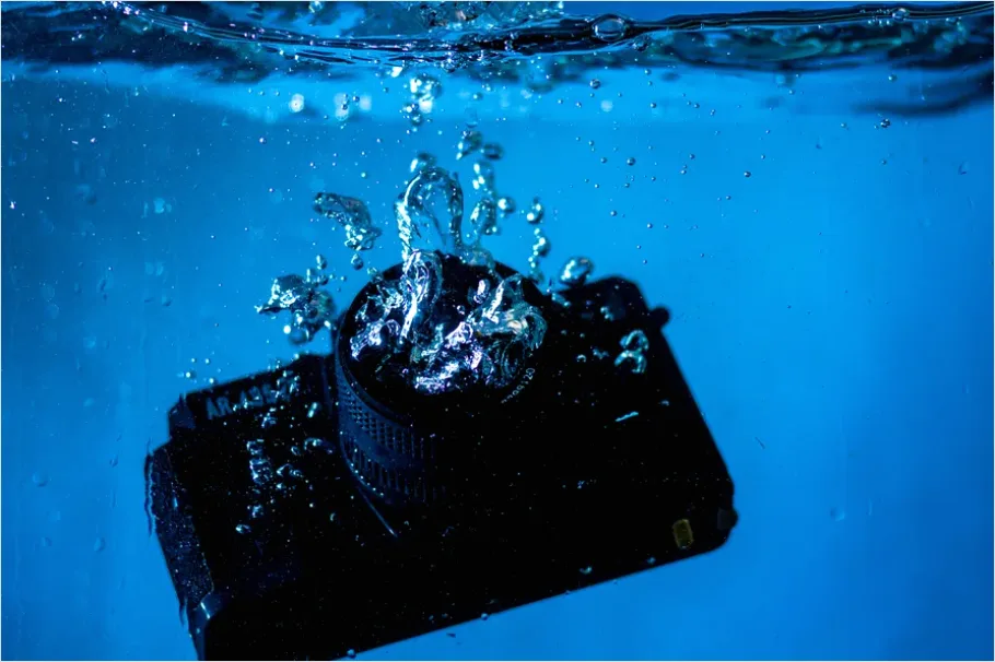 Detail Underwater Camera Housing Close Up Number 2
