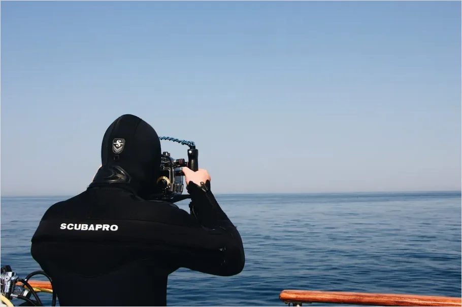 Detail Underwater Camera Housing Close Up Number 16