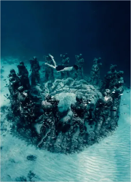 Detail Underwater Statue Reef Photo Number 3