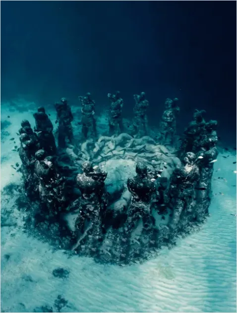 Detail Underwater Statue Reef Photo Number 6