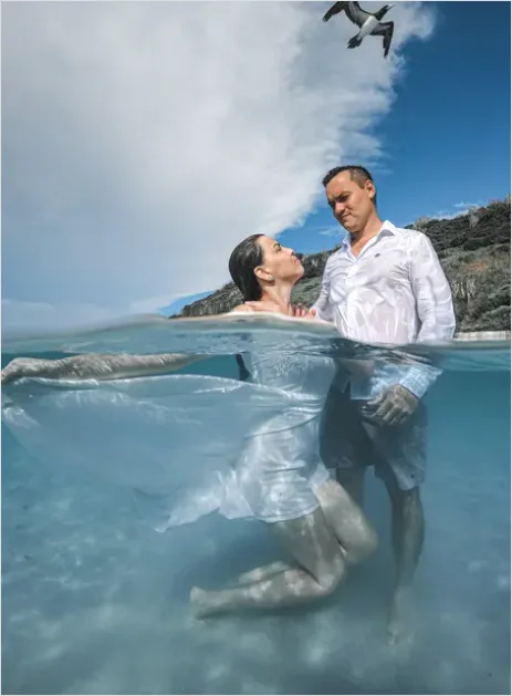 Detail Underwater Wedding Dress Photo Number 11