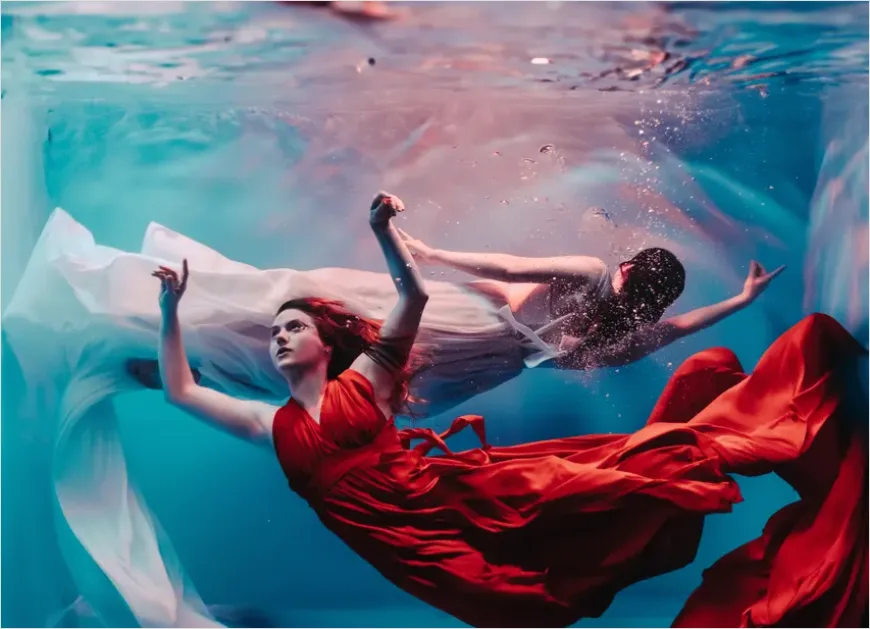 Detail Underwater Wedding Dress Photo Number 15