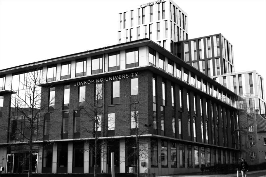 Detail University Campus Building Photo Number 15