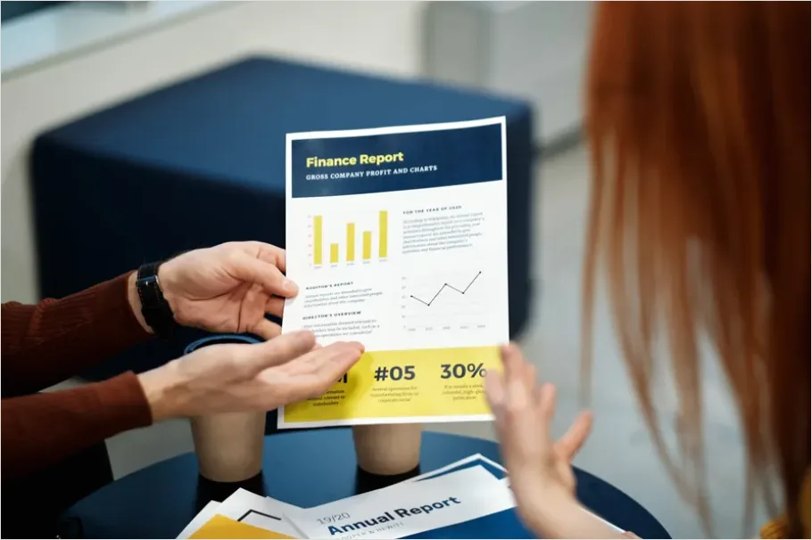 Detail Annual Report Booklet Mockup Photo Number 7