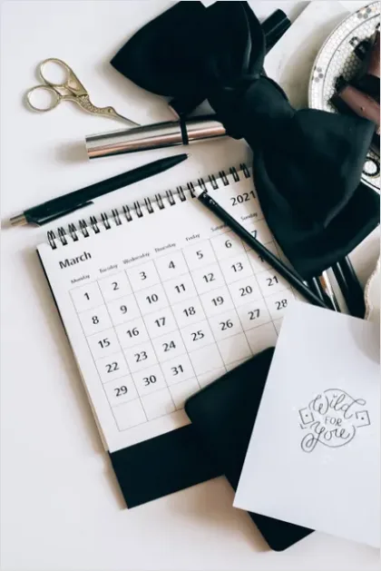 Detail Content Planning Calendar Desk Flat Lay Number 14