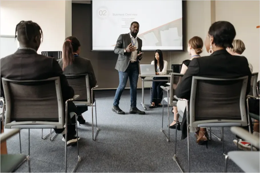 Corporate Training Session Presentation Photo D9ed