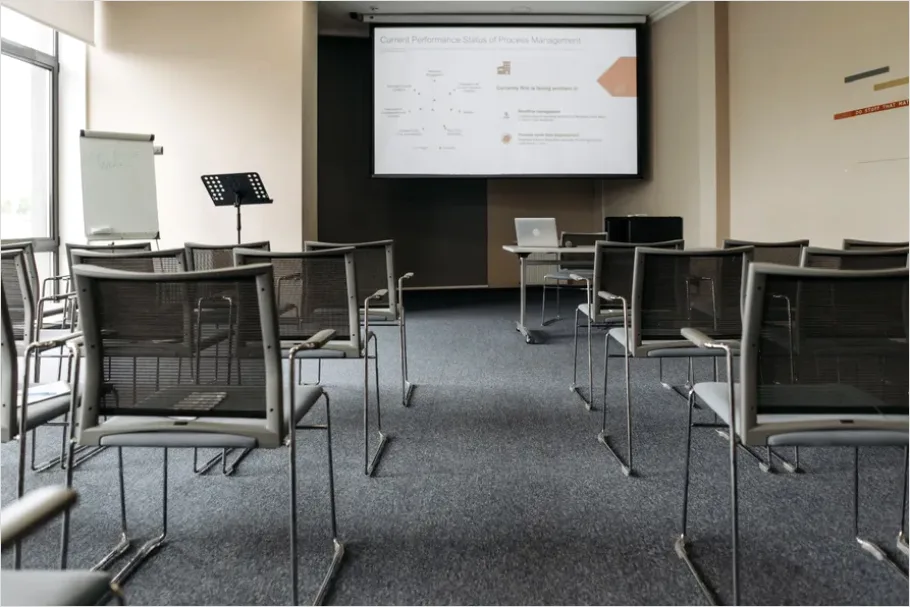 Detail Corporate Training Session Presentation Photo Number 3