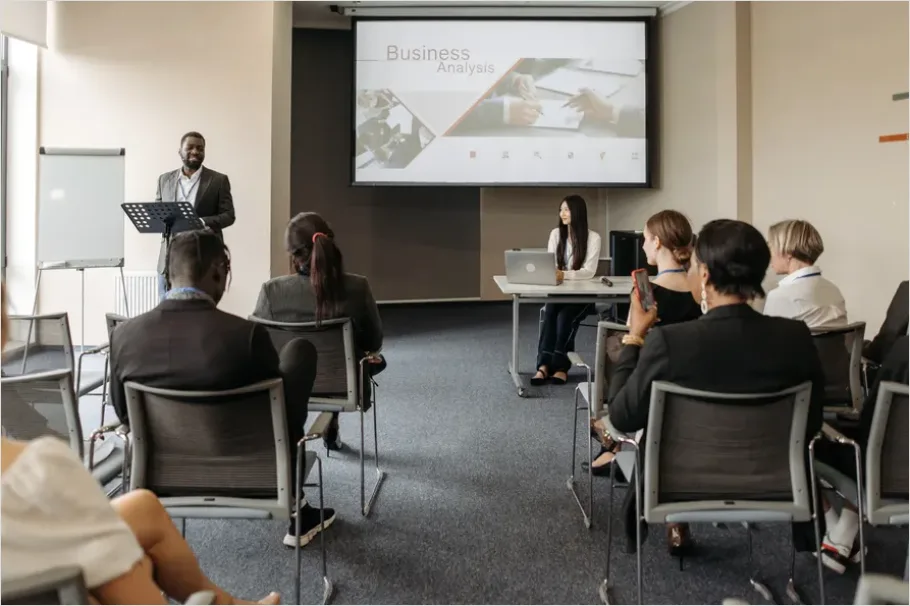 Detail Corporate Training Session Presentation Photo Number 5
