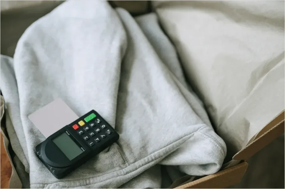 Detail Credit Card Payment Terminal Close Up Photo Number 6