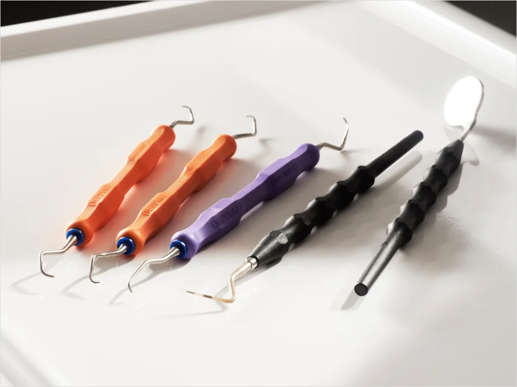 Detail Dental Cleaning Tools Tray Flat Lay Number 2