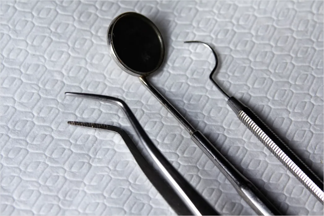 Detail Dental Cleaning Tools Tray Flat Lay Number 15