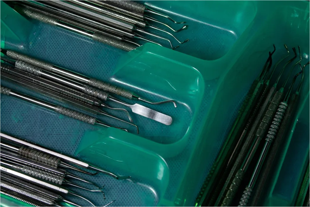 Detail Dental Cleaning Tools Tray Flat Lay Number 5