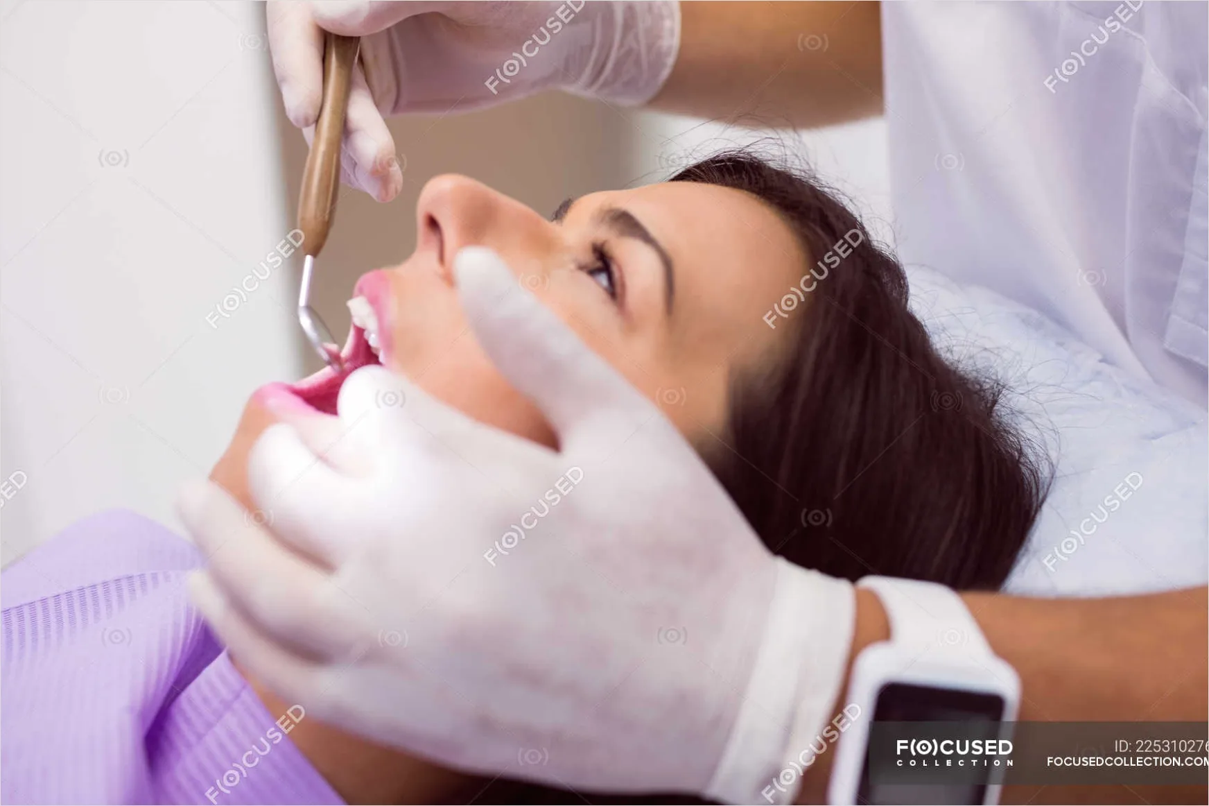 Detail Dentist Examining Patient Mouth Close Up Number 17