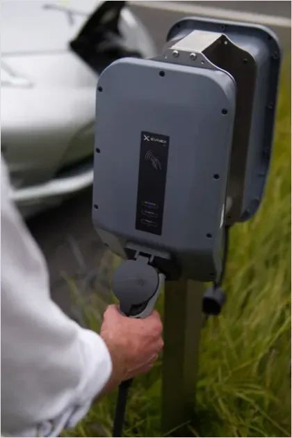 Detail Electric Vehicle Charging Infrastructure Photo Number 16