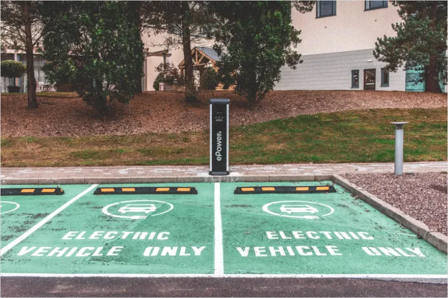Detail Electric Vehicle Charging Infrastructure Photo Number 5
