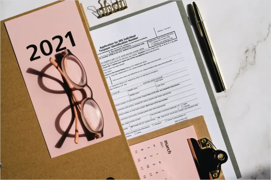 Detail Employee Onboarding Paperwork Flat Lay Number 4