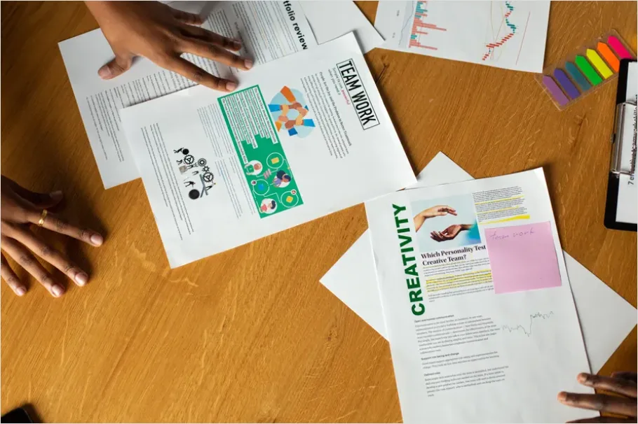 Detail Employee Onboarding Paperwork Flat Lay Number 6