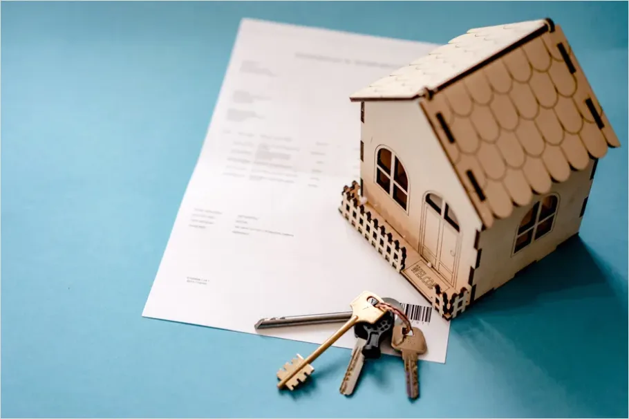 Detail House Keys And Contract Flat Lay Number 4