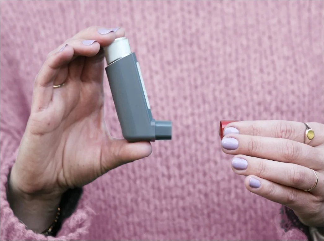 Detail Inhaler In Hand Asthma Management Number 2