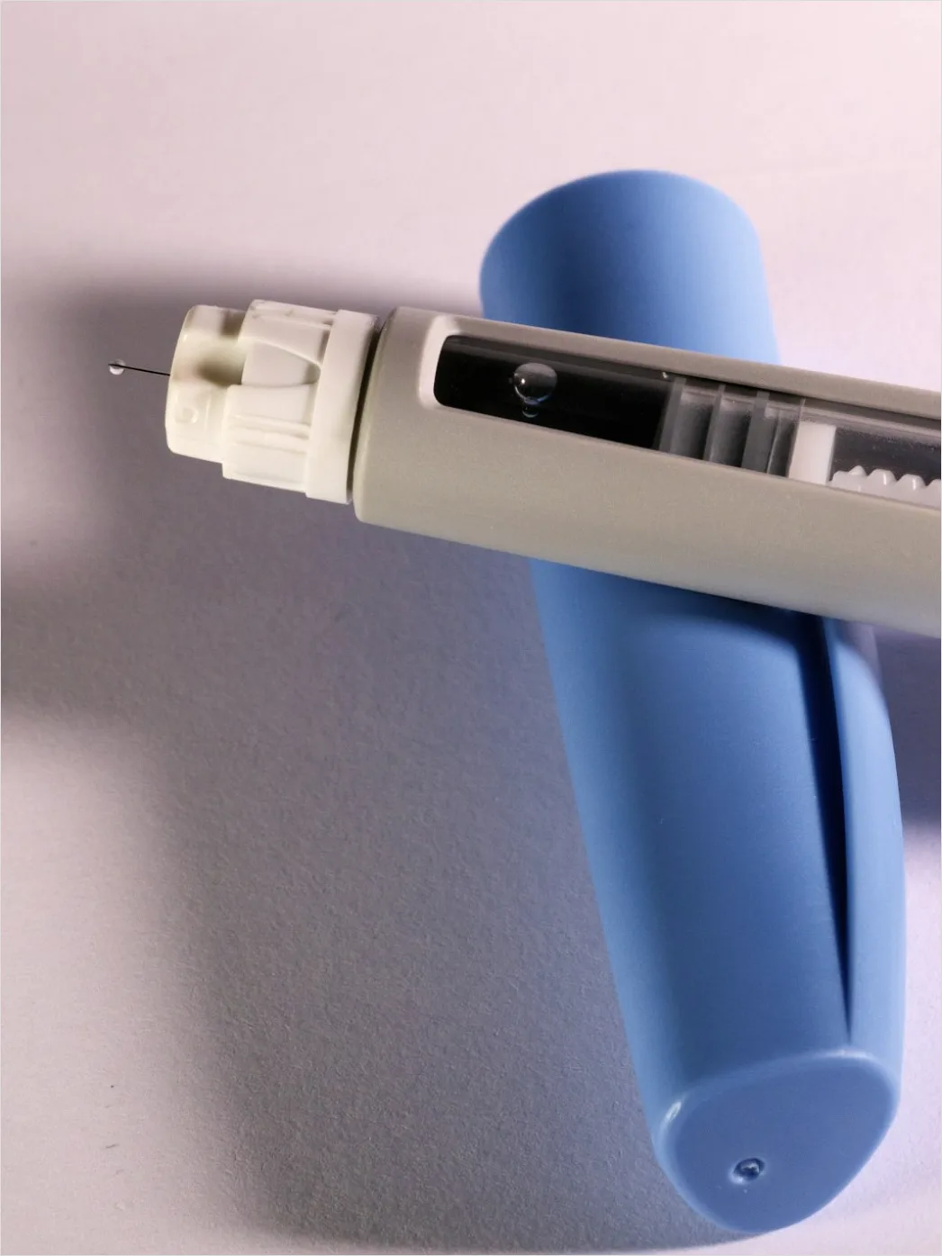 Detail Insulin Pen Needles Flat Lay Number 2