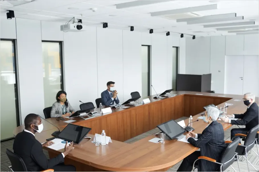 Investor Meeting Conference Room Photo 60ef
