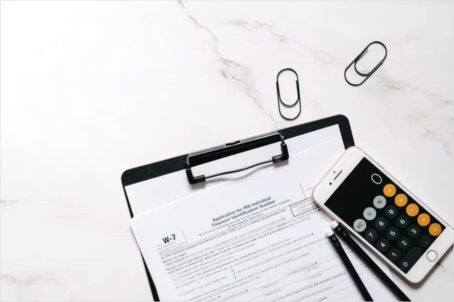 Detail Invoice And Receipt Paperwork Flat Lay Number 12