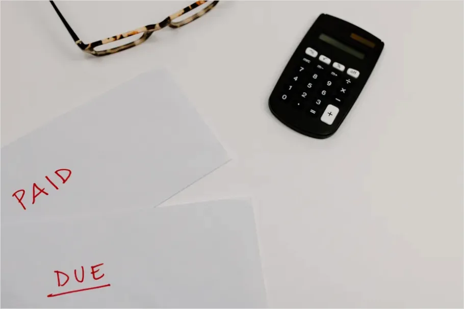 Detail Invoice And Receipt Paperwork Flat Lay Number 4