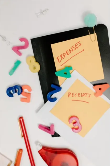 Detail Invoice And Receipt Paperwork Flat Lay Number 10