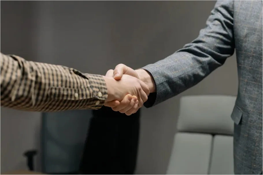 Detail Job Interview Handshake Office Photo Number 7