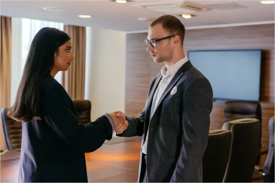 Detail Job Interview Handshake Office Photo Number 9