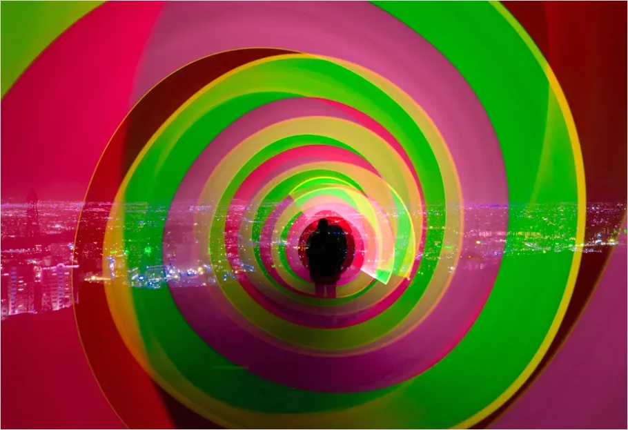 Detail Light Painting Artistic Long Exposure Photo Number 2