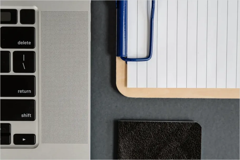 Detail Modern Office Desk Setup Flat Lay Number 4