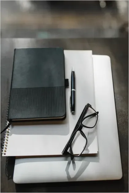 Detail Modern Office Desk Setup Flat Lay Number 10