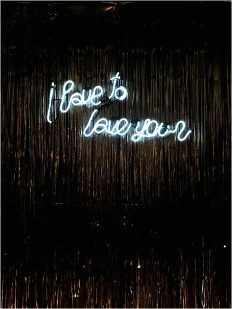 Detail Neon Sign Art Typography Glowing Letters Number 11
