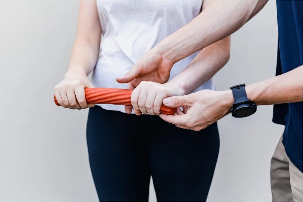 Detail Physical Therapist Guiding Patient Exercise Number 8