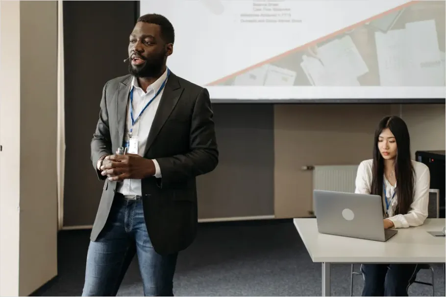 Detail Pitch Deck Presentation To Investors Photo Number 10