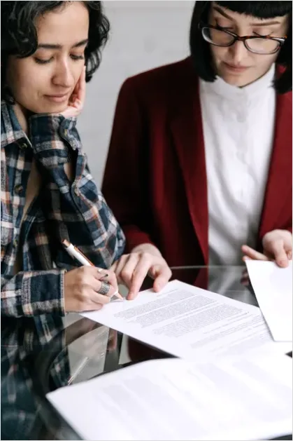 Detail Real Estate Closing Documents Table Photo Number 6