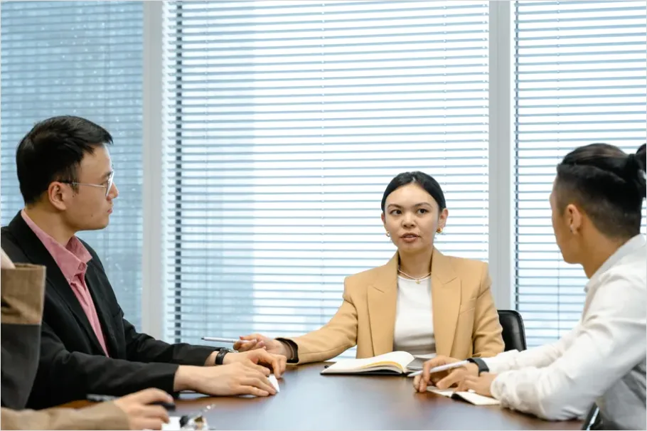 Detail Salary Negotiation Meeting Office Photo Number 14