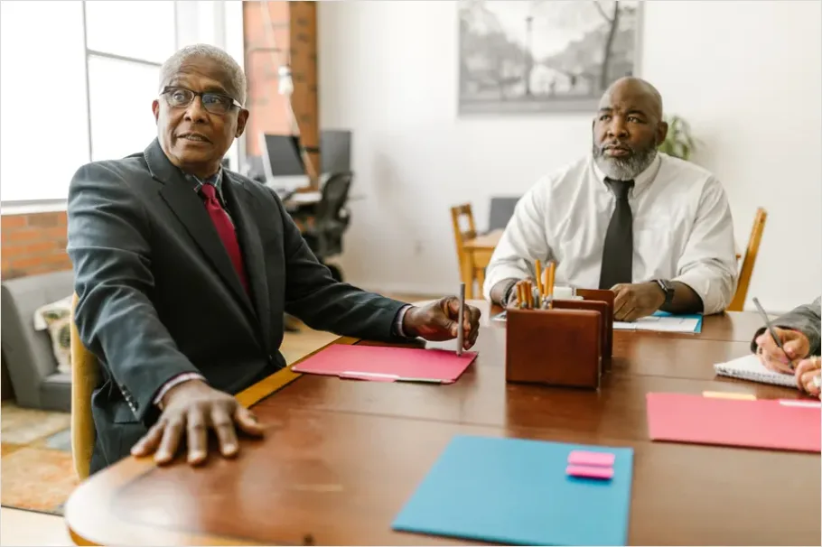 Detail Salary Negotiation Meeting Office Photo Number 5