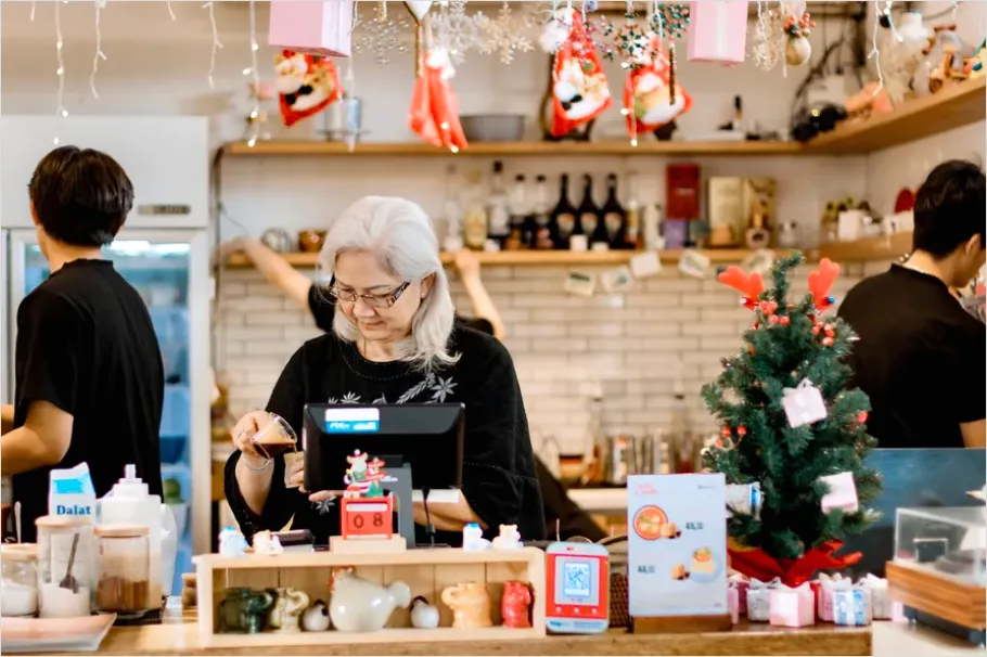 Detail Small Business Owner At Counter Photo Number 12