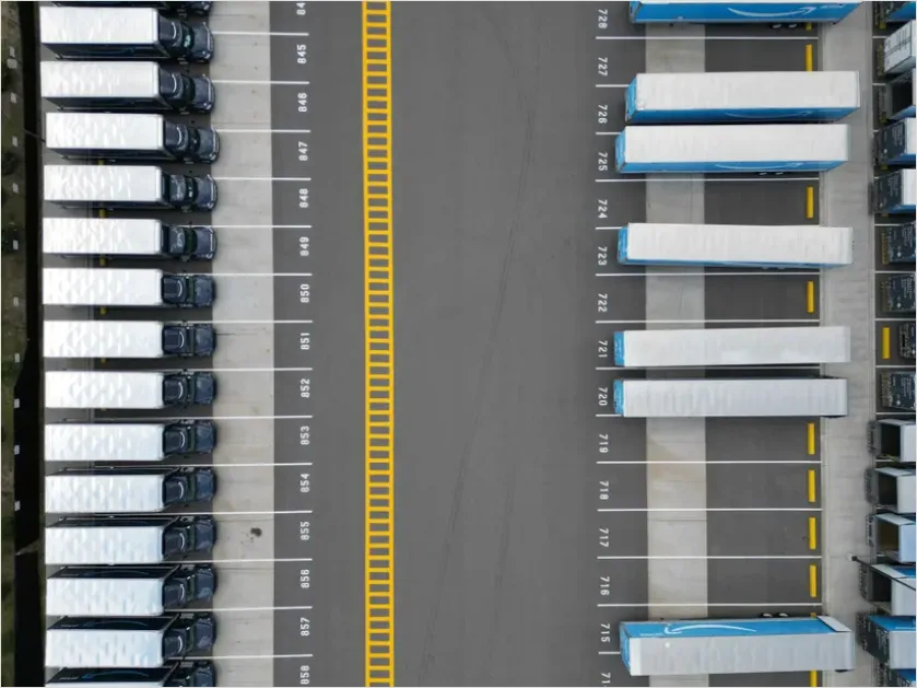 Detail Supply Chain Logistics Planning Office Photo Number 2