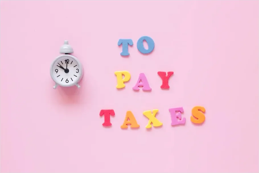Detail Time Is Money Concept Clock And Coins Photo Number 11