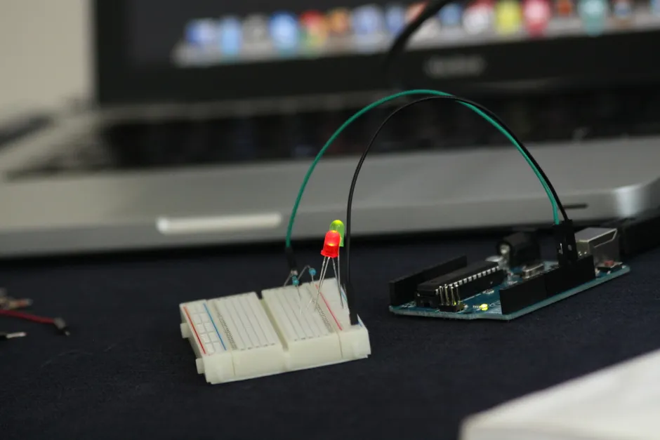 Detail Arduino Project Led Lights Breadboard Number 2