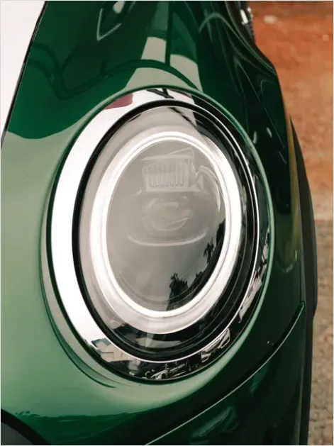 Detail Automotive Paint Gloss Close Up Number 9
