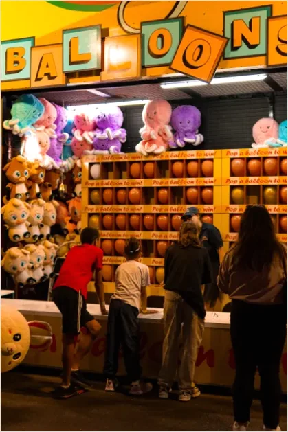 Balloon Dart Game Booth Photo E68e