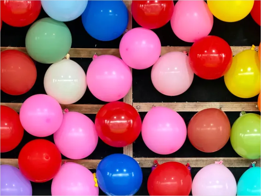 Detail Balloon Dart Game Booth Photo Number 14