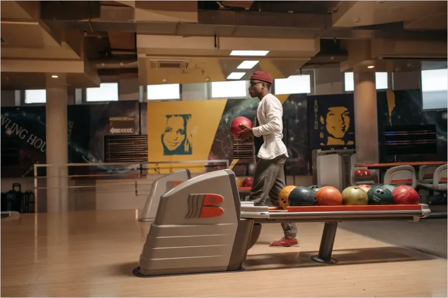 Detail Bowling Alley Lane Action Photo Number 13