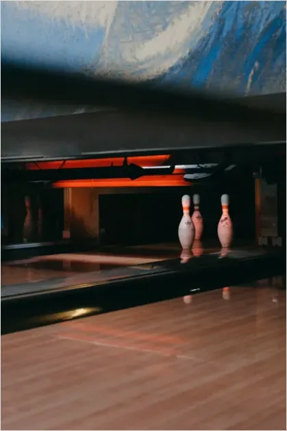 Detail Bowling Alley Lane Action Photo Number 3