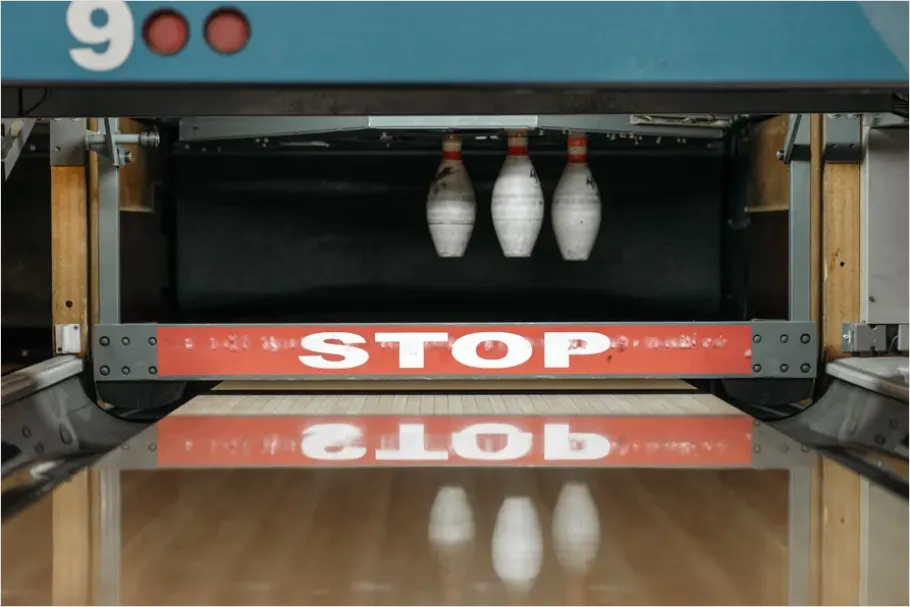 Detail Bowling Alley Lane Action Photo Number 5